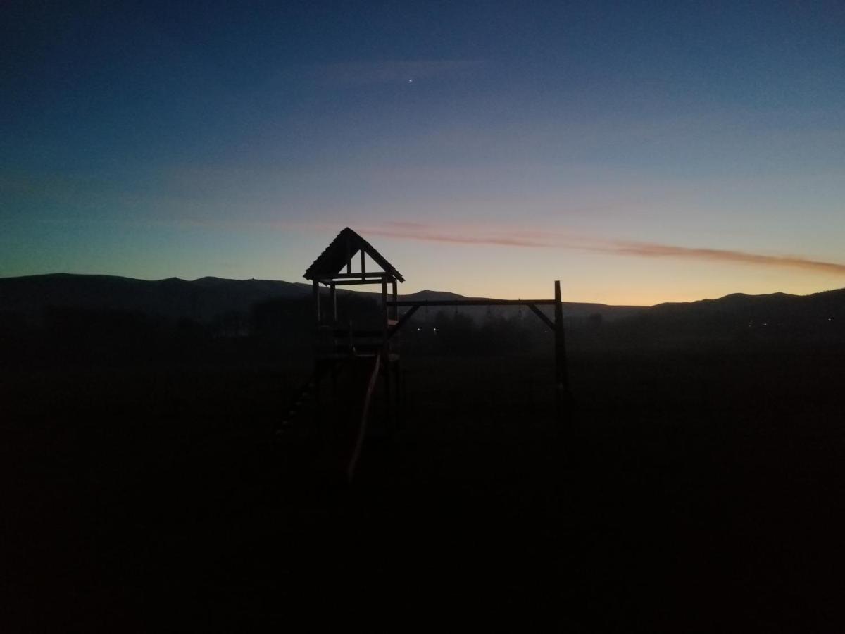 Pokoje Goscinne Karkonosze Wojcieszyce Buitenkant foto